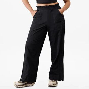 NWT [Athleta] Trekkie High Rise Parachute Pant Size L PETITE